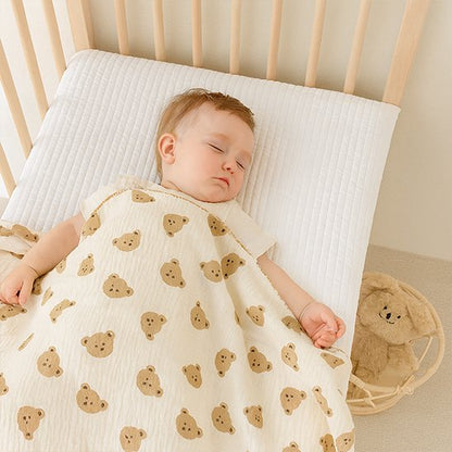 bébé dort sereinement avec sa Couverture bébé