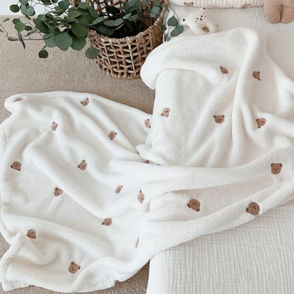 Couverture bébé avec petit oursons 