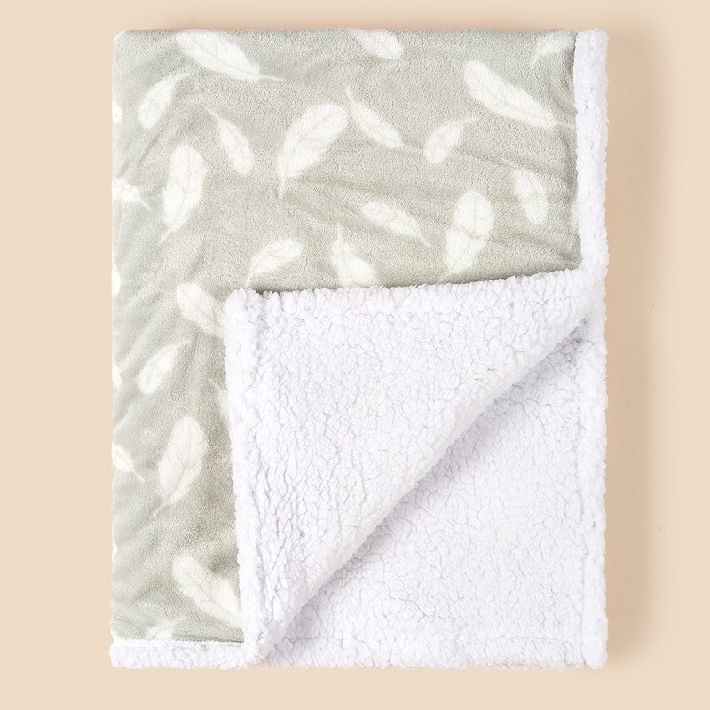 couverture bébé motif plume